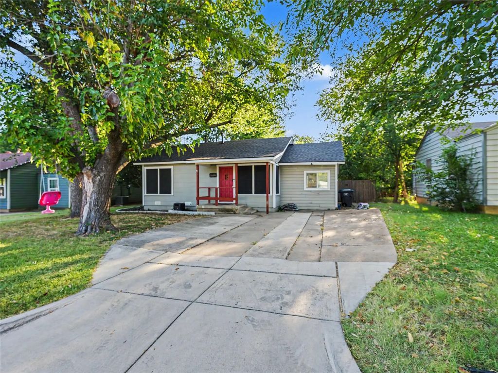 5008 Gilbert Drive, Fort Worth
