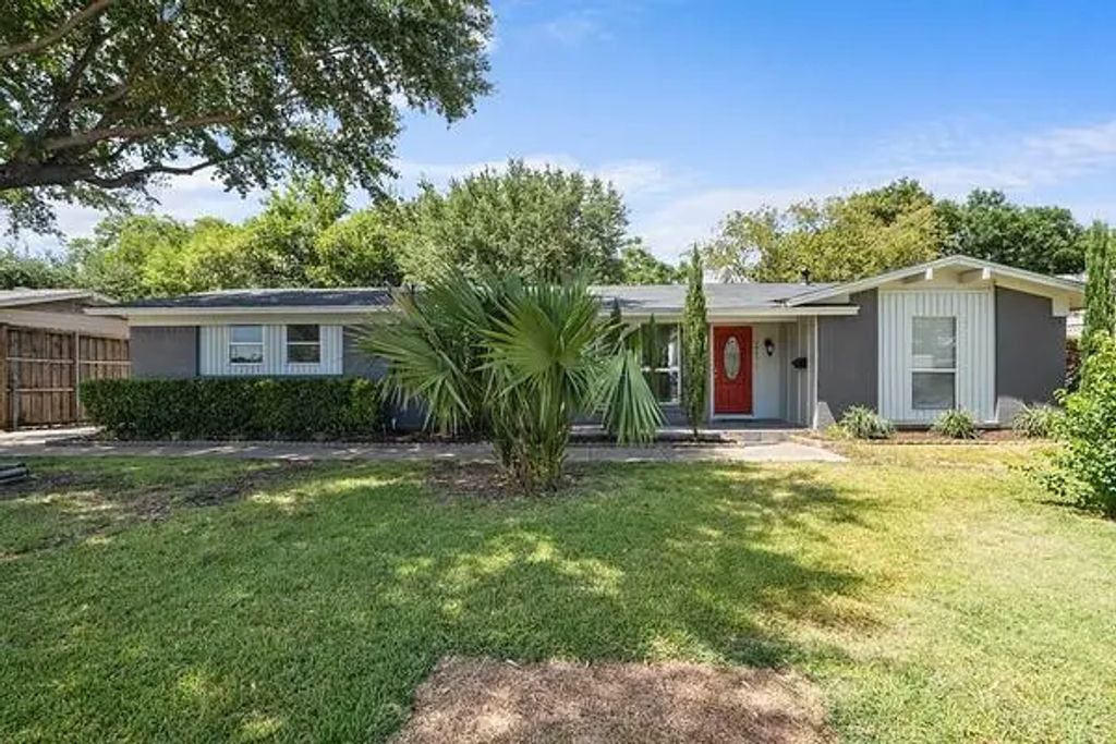 3451 Morningstar Lane, Farmers Branch
