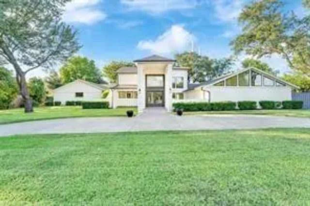 5533 Northaven Road, Dallas