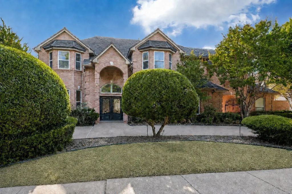 13226 Cedar Lane, Farmers Branch