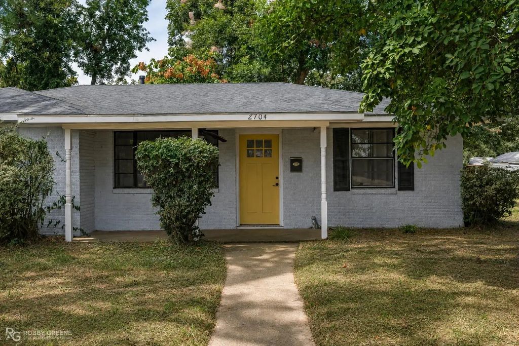 2704 E Cavett Drive, Shreveport