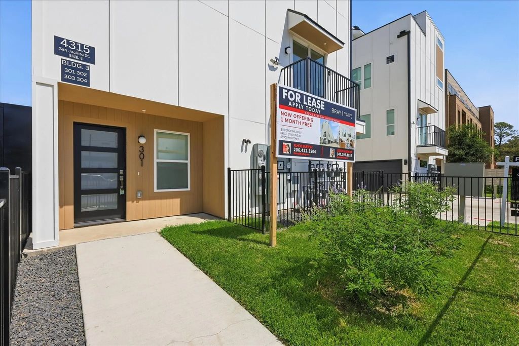 4315 San Jacinto Street 302, Dallas