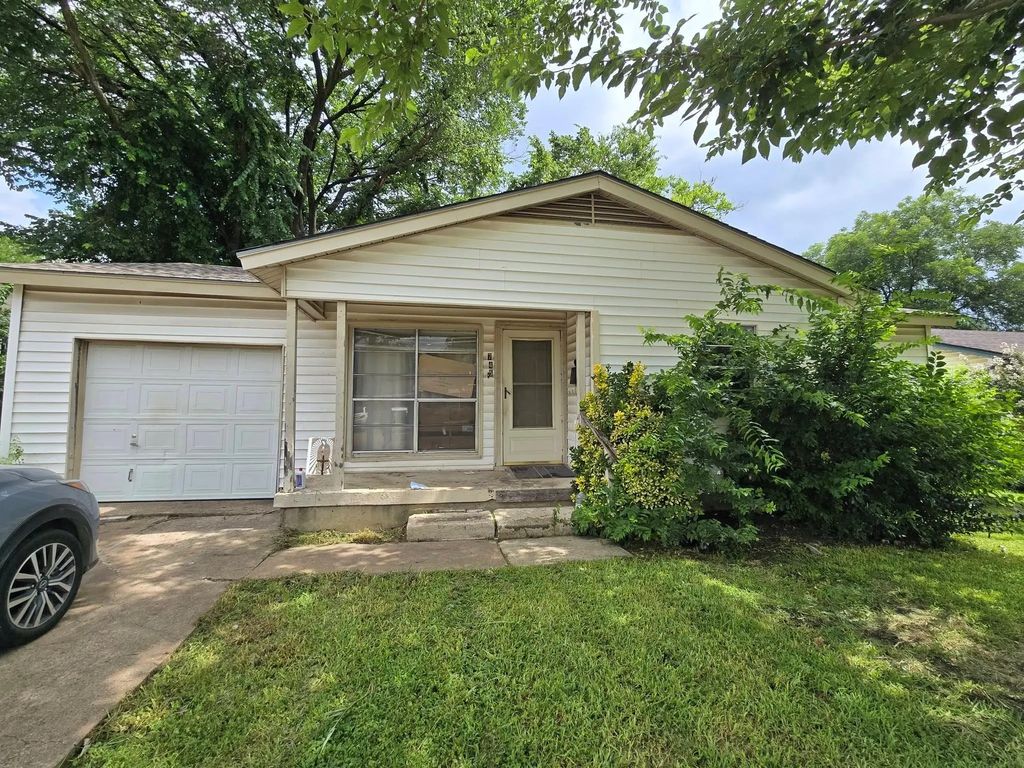 745 Fairwood Drive, Dallas