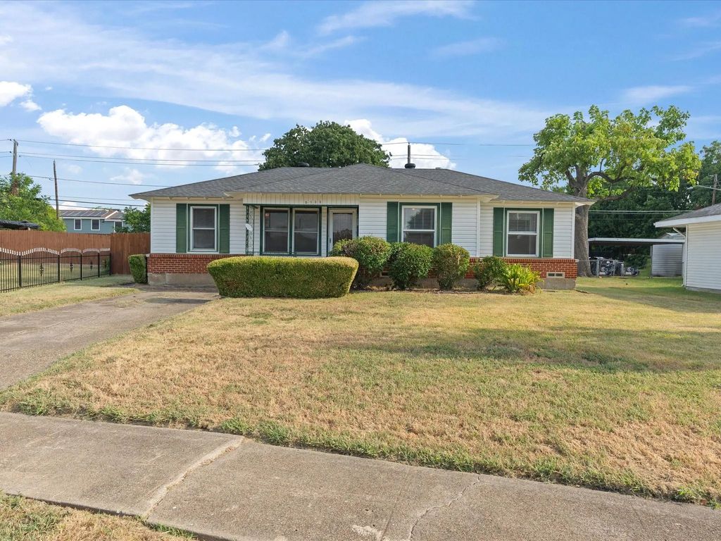 8133 Cavalier Circle, Dallas