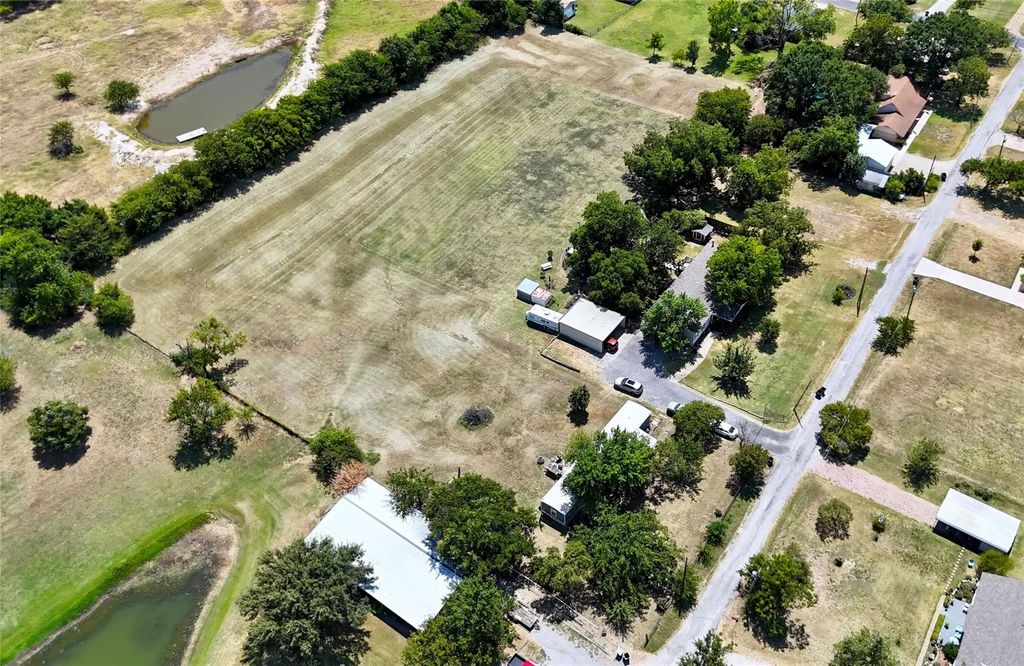 610 N 9th Street, Gunter