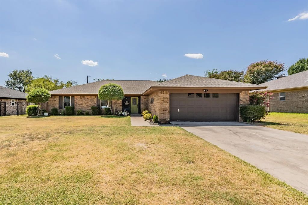 2029 Normandy Drive, Hurst