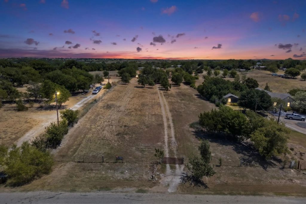 9620 Valley Road, Joshua