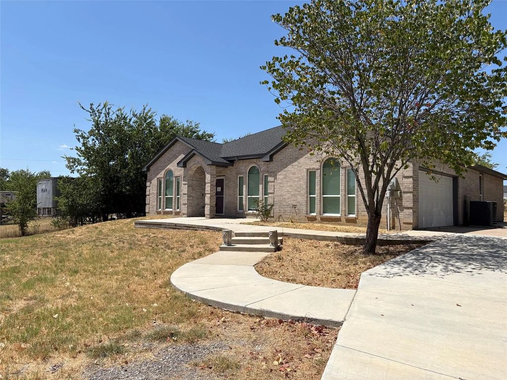 3437 Family Drive, Fort Worth