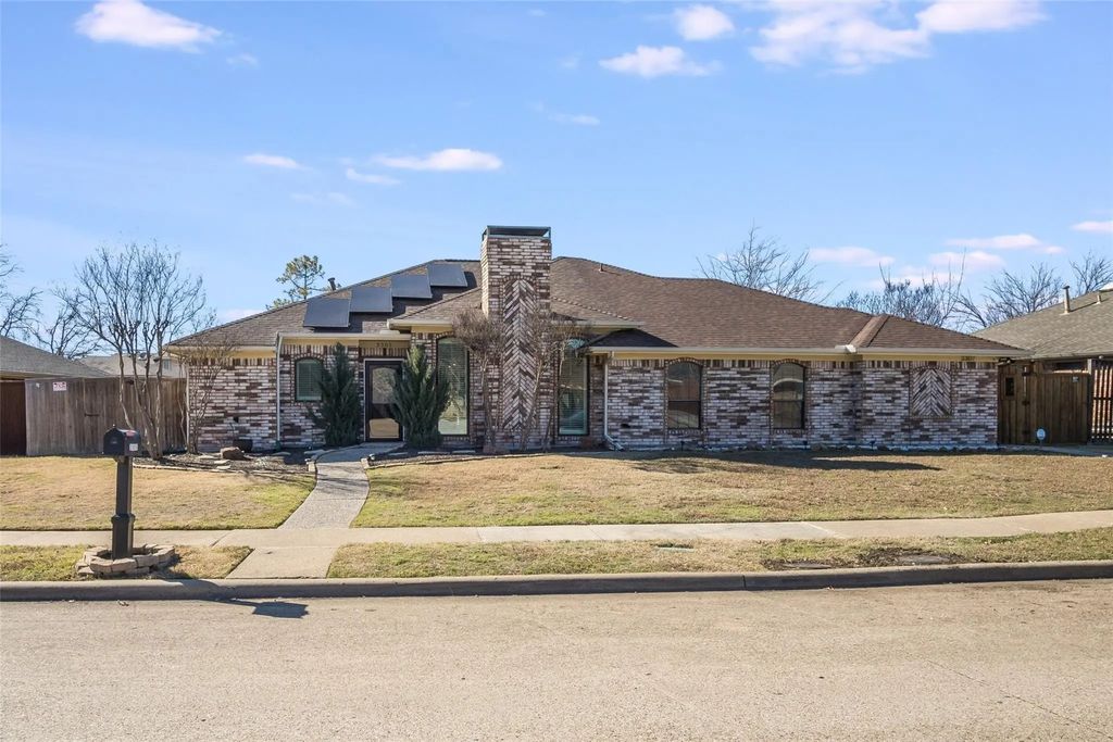 3305-3307 Hilltop Lane, Plano