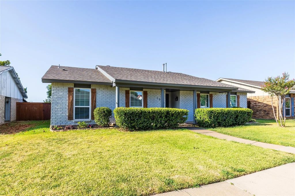 1948 Rambling Ridge Lane, Carrollton