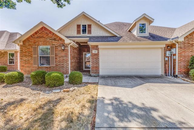 1318 Shinnecock Court, Fairview