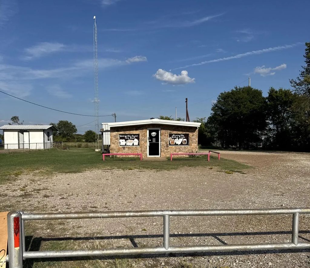 2692 State Hwy 198, Malakoff