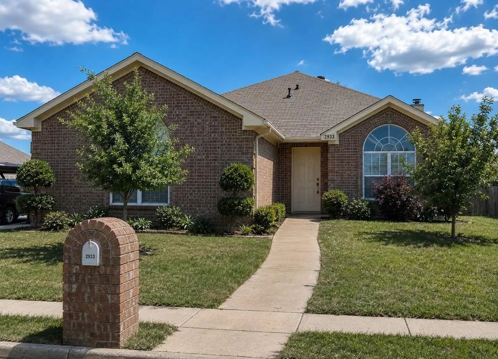 12333 Silver Mist Trail, Fort Worth