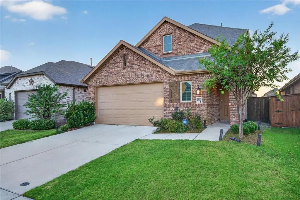 3915 Spencer Lane, Forney