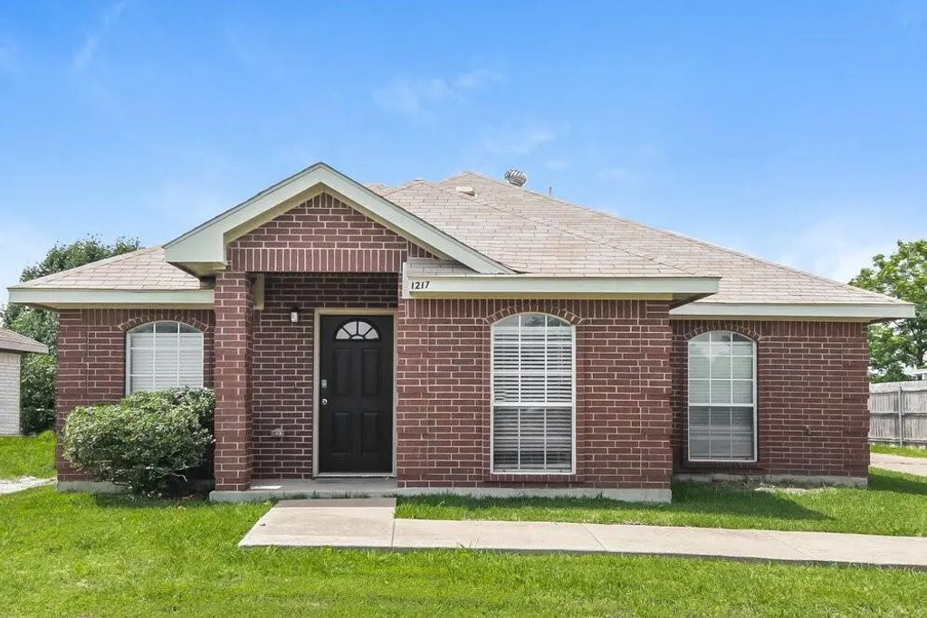 1217 Brittany Way, Seagoville
