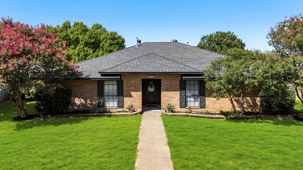 1918 Big Sky Drive, Lewisville