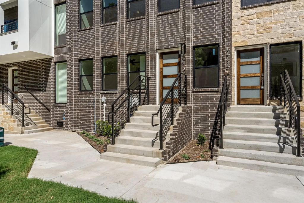 2737 Azalea Park Circle, Fort Worth