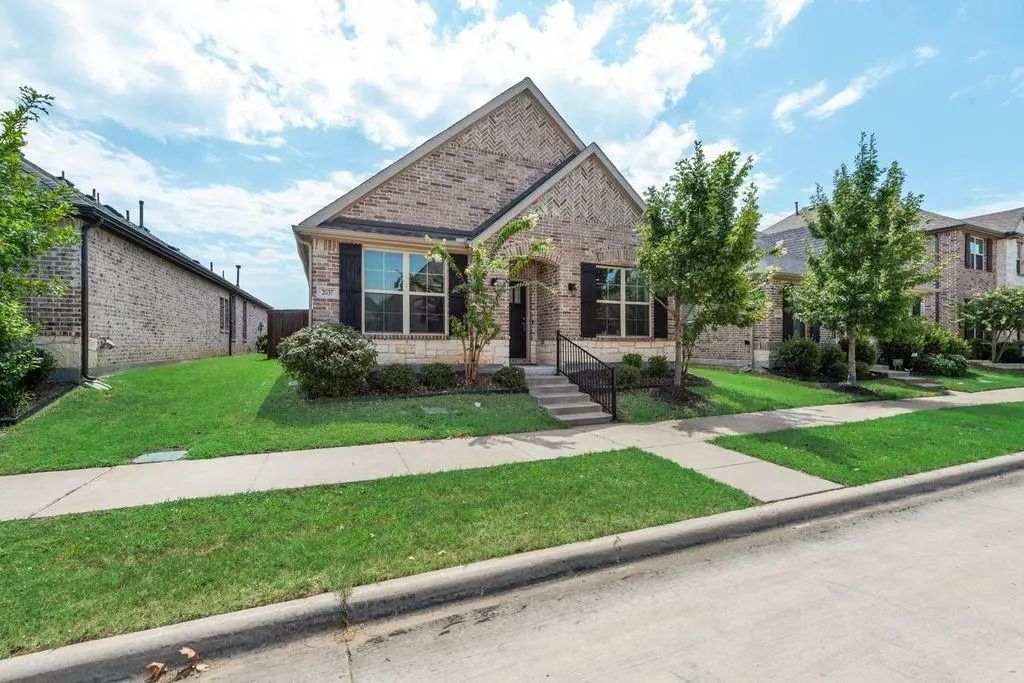 2037 Miramar Drive, Little Elm