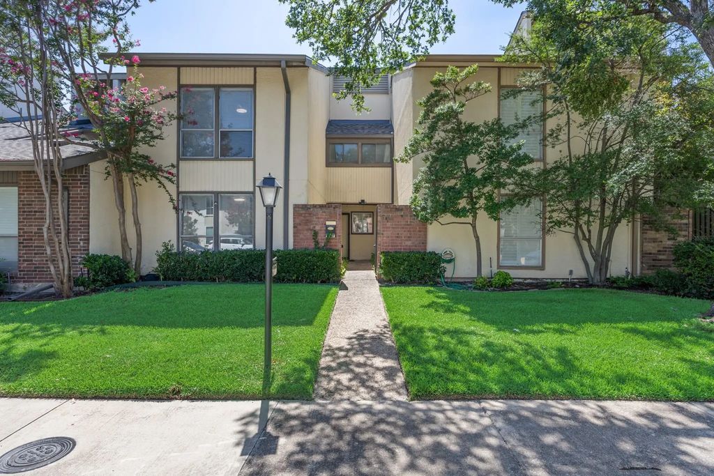 9807 Bent Branch Lane, Dallas