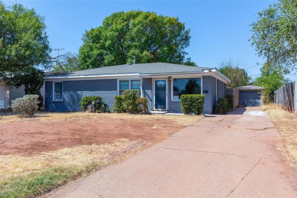 2142 N Mockingbird Lane, Abilene