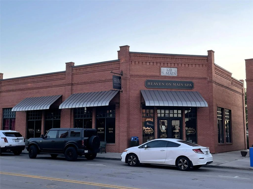 120 S Main Street 40, Grapevine