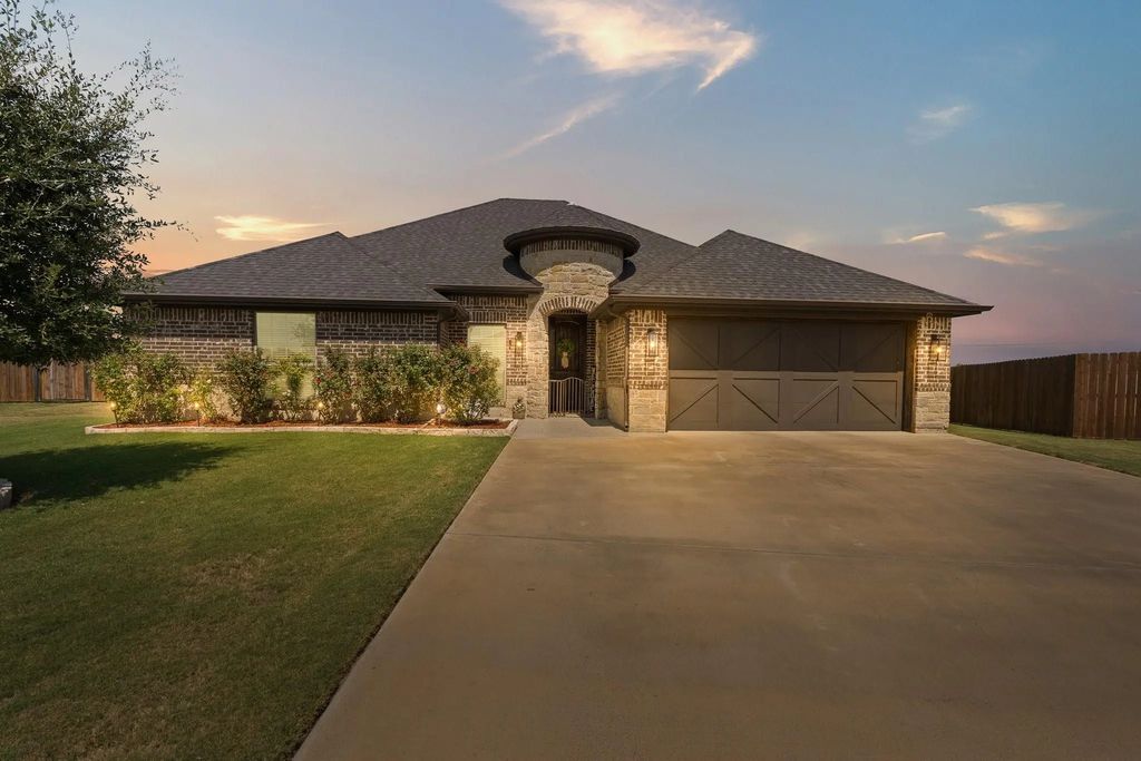 103 Nolan River Run, Godley