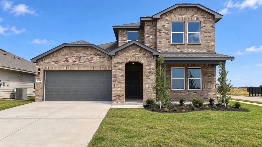 10800 Bloodstone Drive, Fort Worth