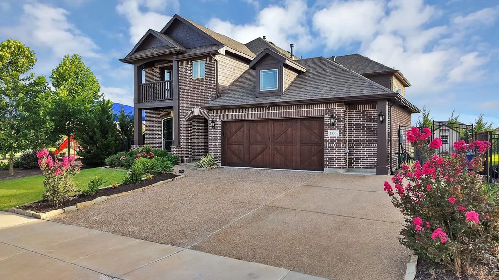 1330 Lantern Faith Drive, Wylie