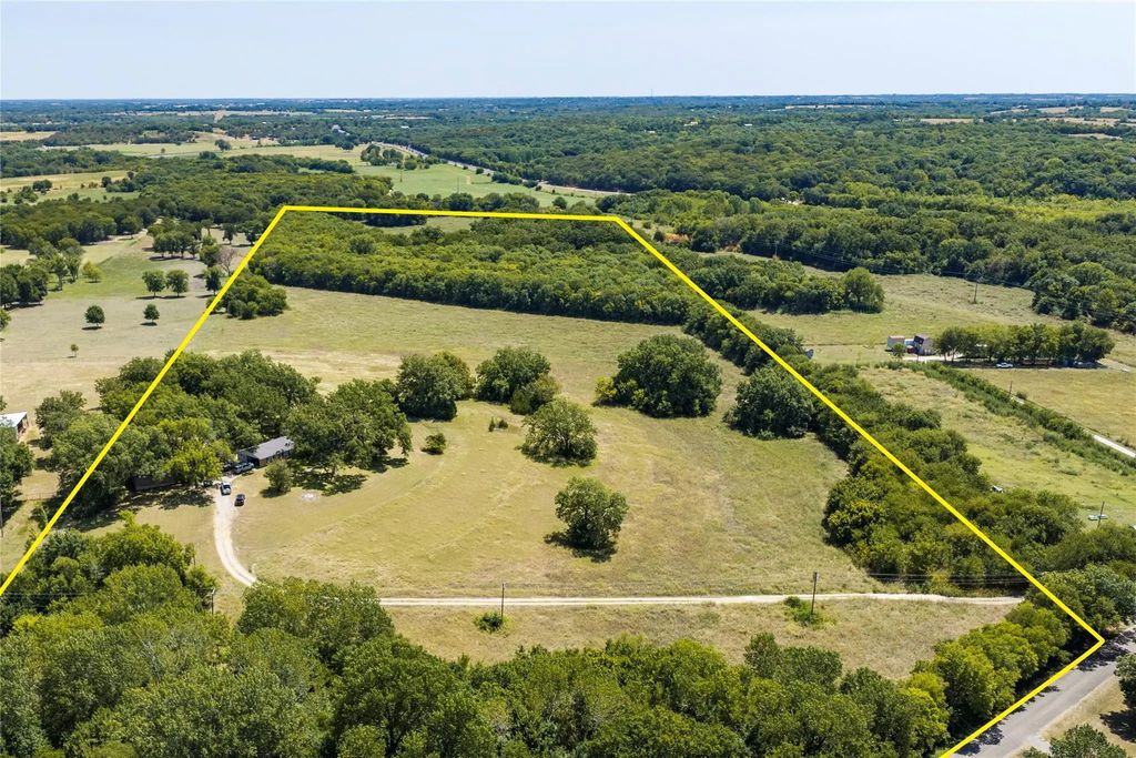 346 Smith Oak Road, Sherman