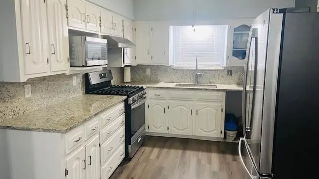 107 N Summit Street, Red Oak
