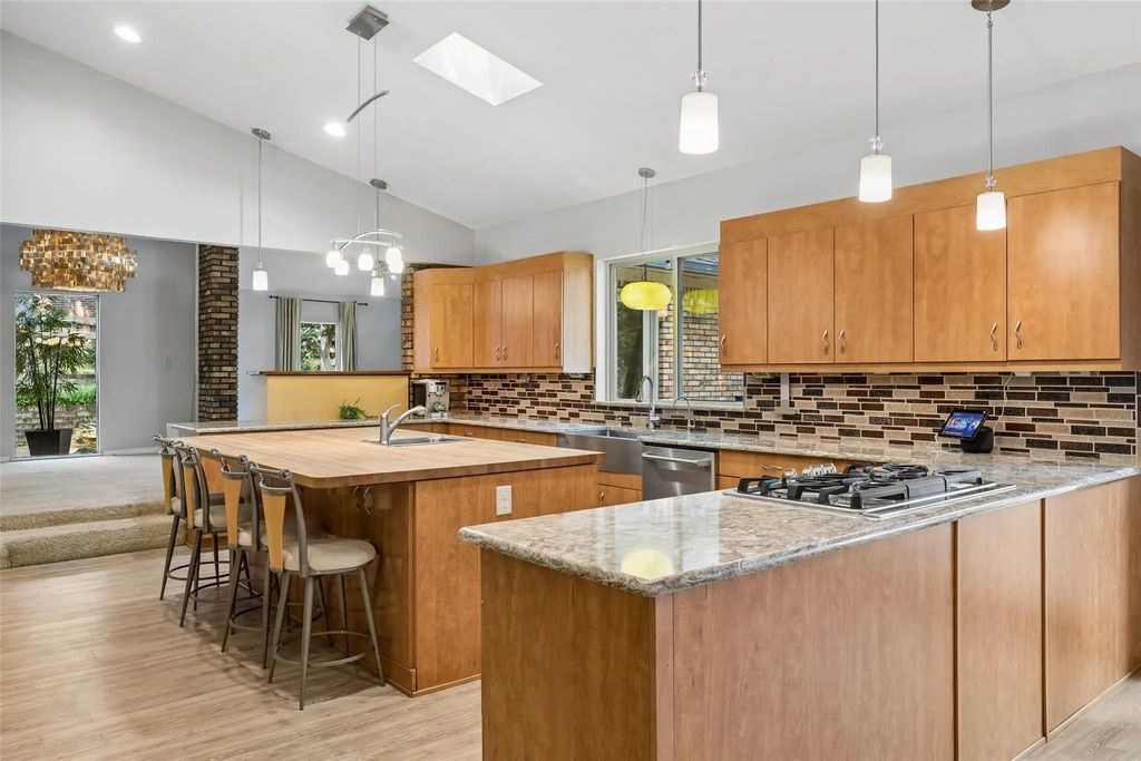 1012 Spanish Trail, Keller