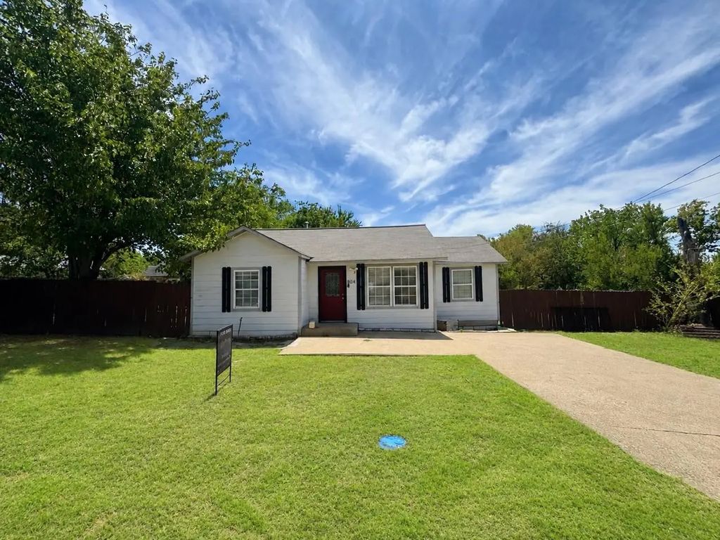 804 E Hook Street, Stephenville