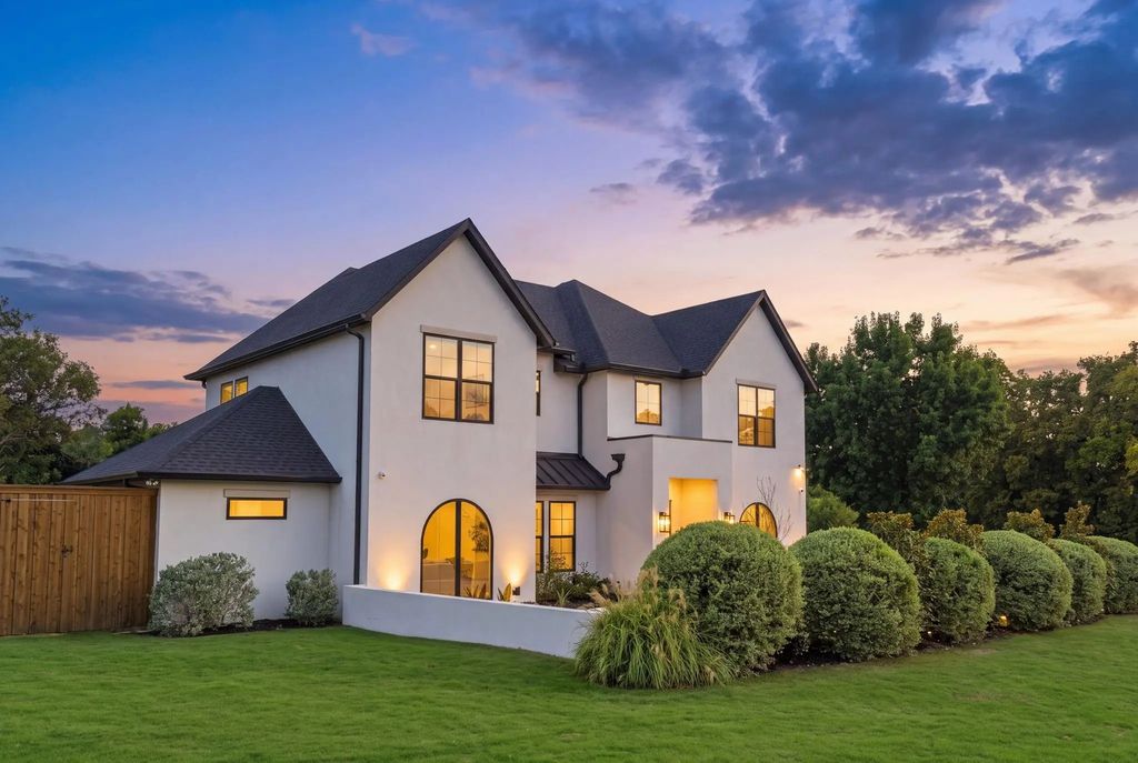 3860 Walnut Hill Lane, Dallas