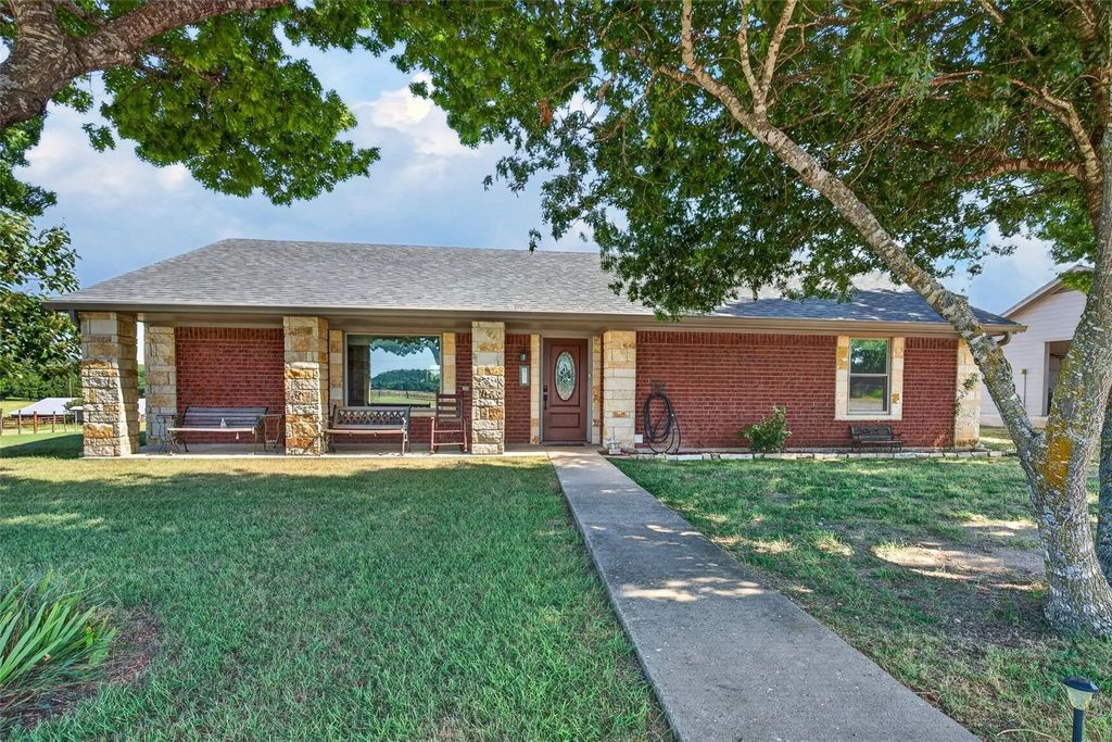11121 E Hwy 84, Gatesville