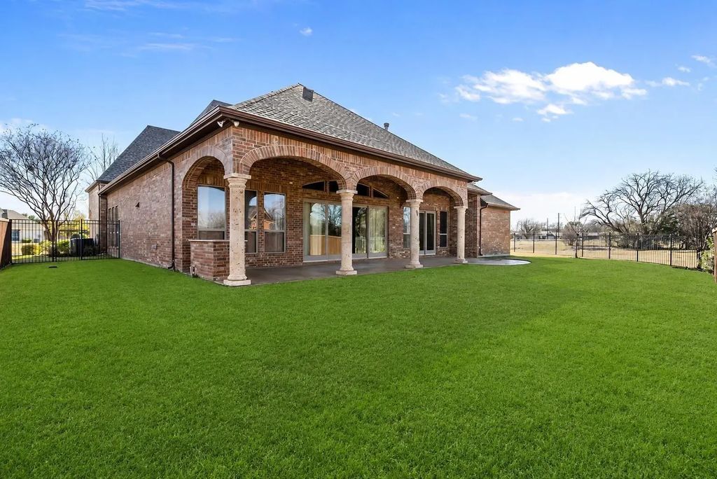 614 Cross Timbers Drive, Keller