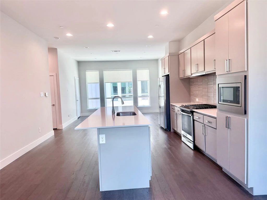 1771 Mccoy Street 205, Dallas