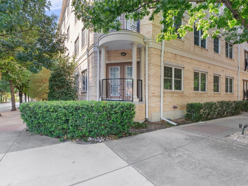 3400 Welborn Street 107, Dallas