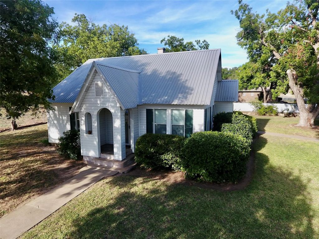 1108 N Reilley Street, Goldthwaite