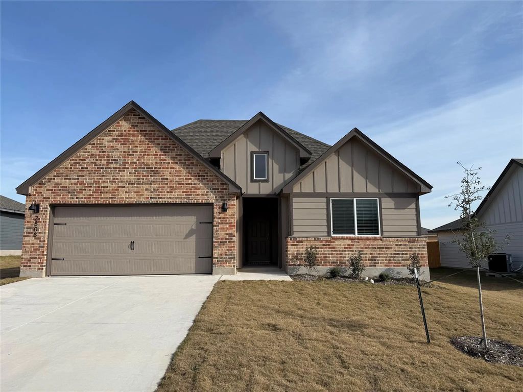 2808 Taddy Road, Lorena