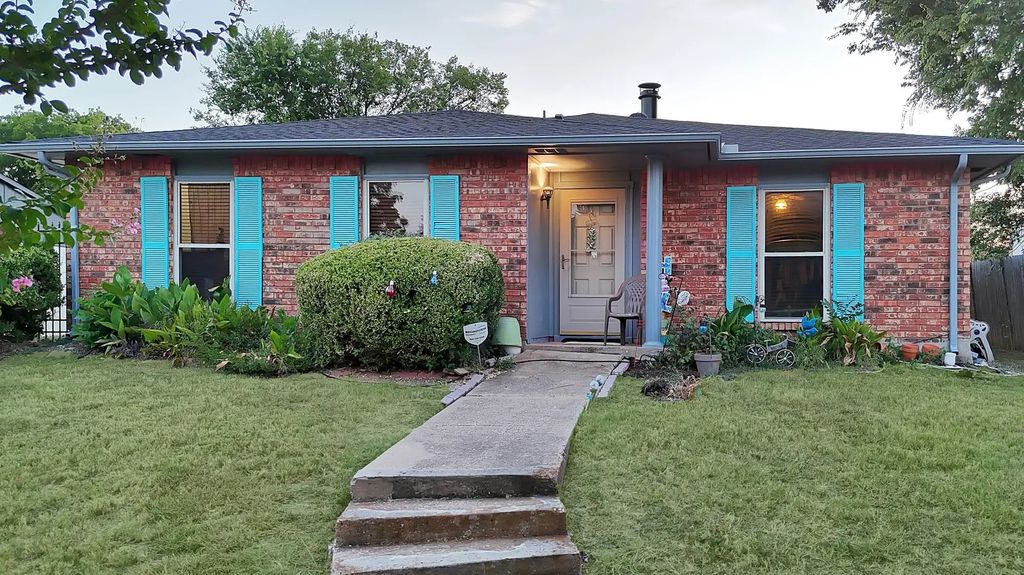 241 S Young Boulevard, DeSoto