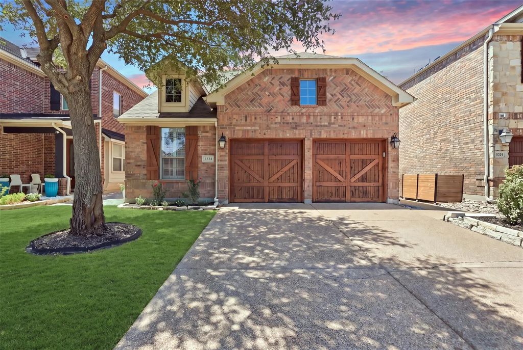 1324 Cog Hill Drive, Fort Worth