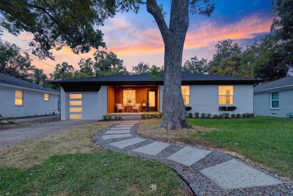 2208 Springhill Drive, Dallas