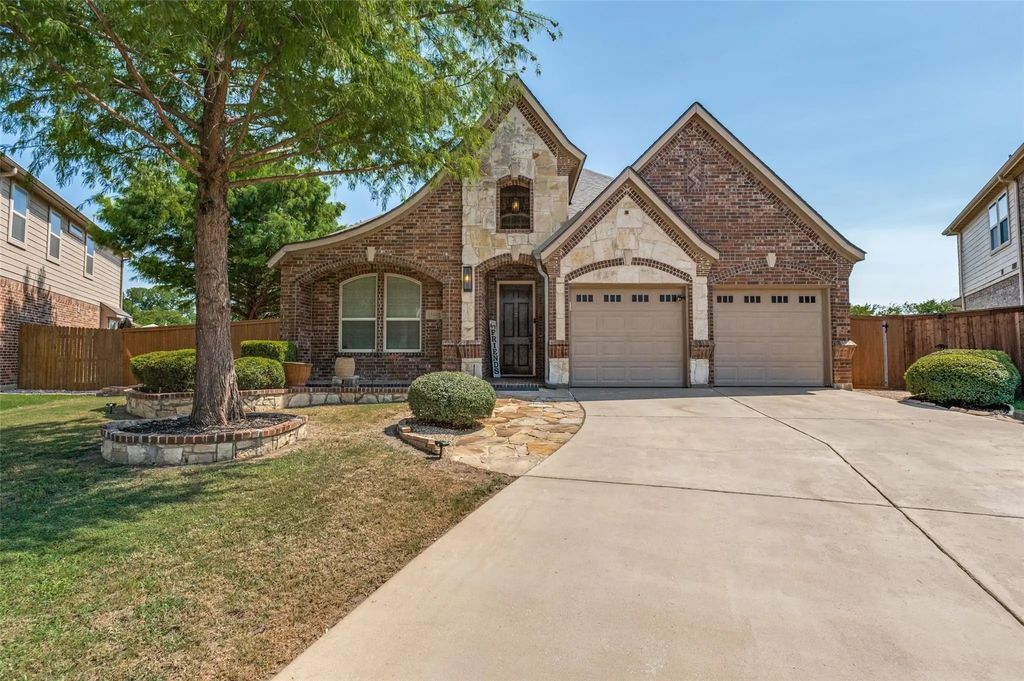 15600 Fire Creek Lane, Fort Worth