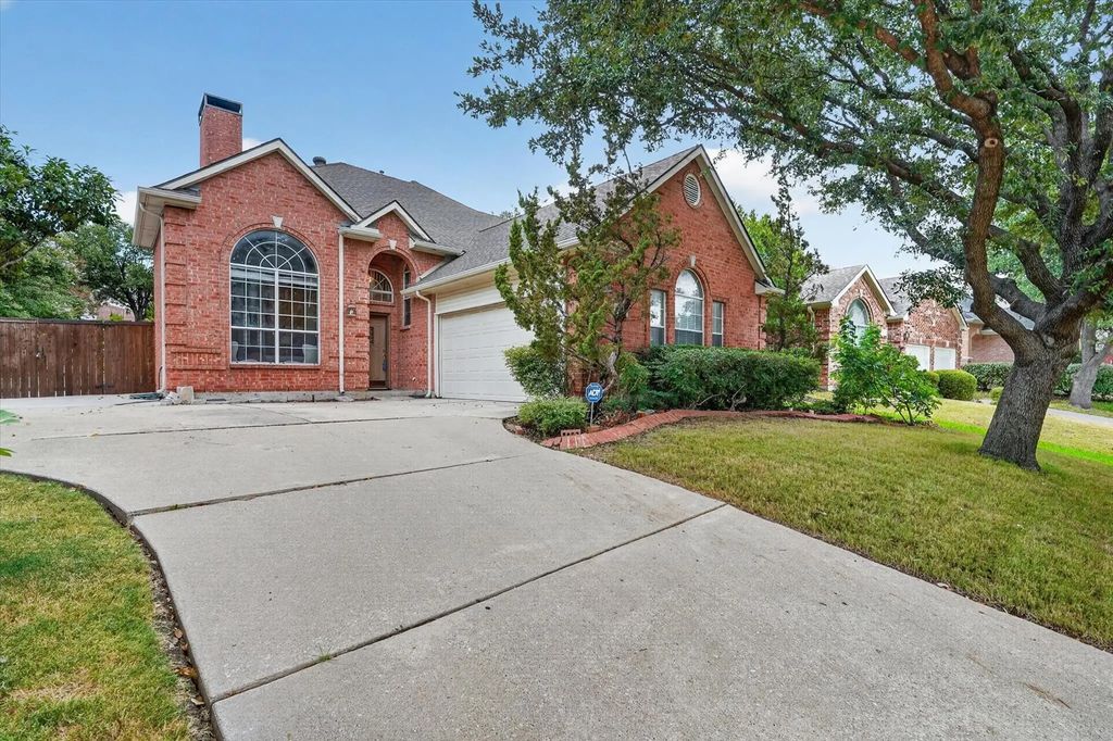 9803 Hickory Hollow Lane, Irving
