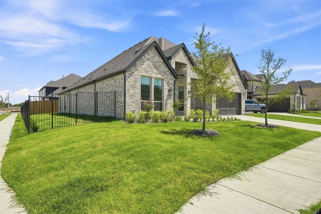 15264 Heartland Drive, Frisco