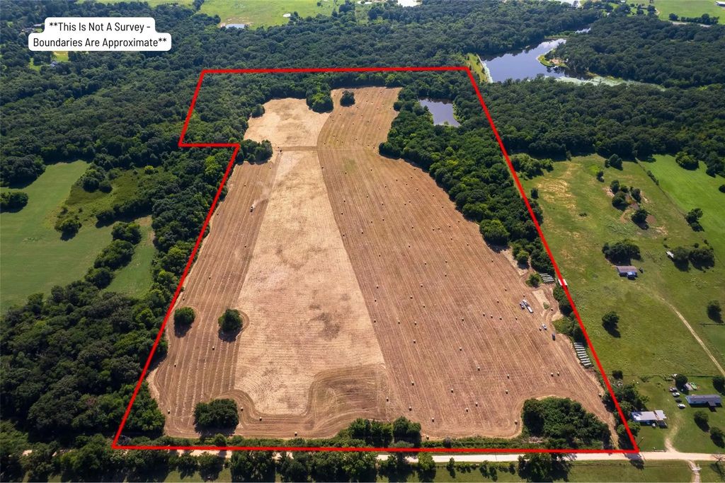 940 County Road 1106 E, Sulphur Springs