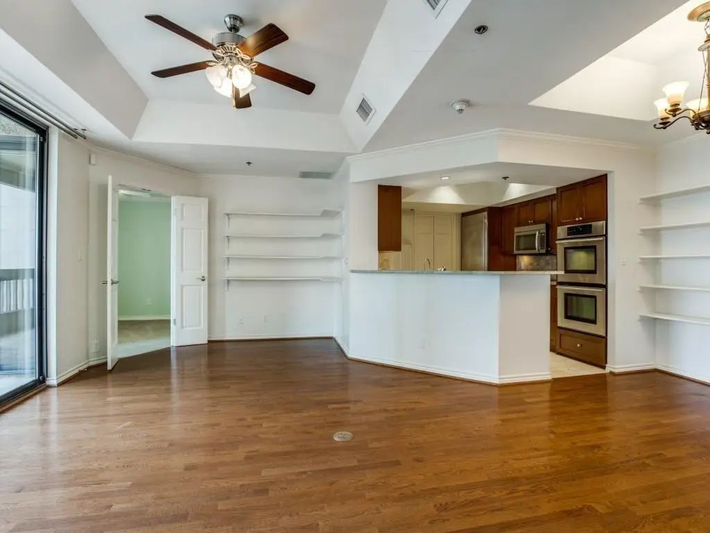 5909 Luther Lane 1000, Dallas