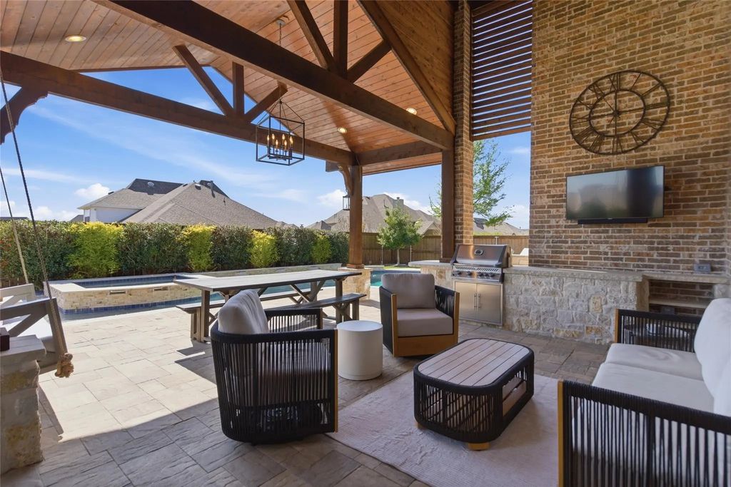 2801 Seabiscuit Road, Celina