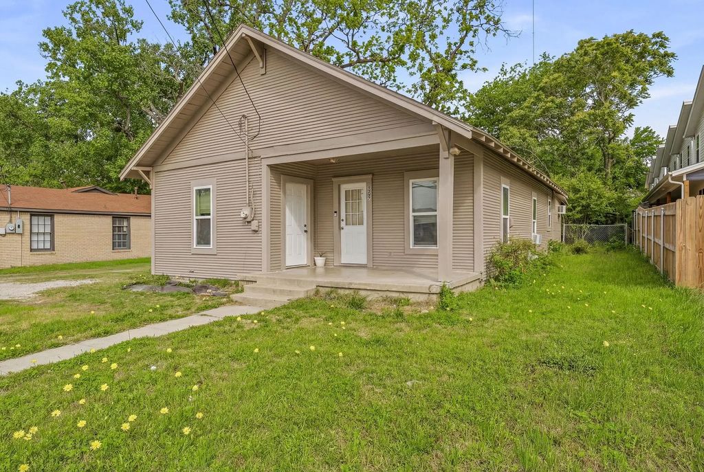 1287 W Frey, Stephenville