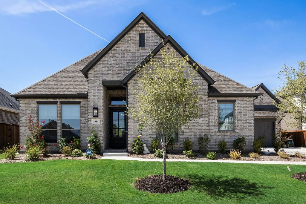 1914 Benedetto Way, McLendon Chisholm